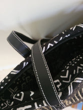 Monochrome Okapu Tote