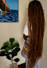 Ana Okapu Sling - Blue