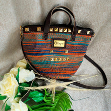 Savannah Okapu (Studded)