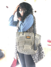 Monochrome Okapu Tote